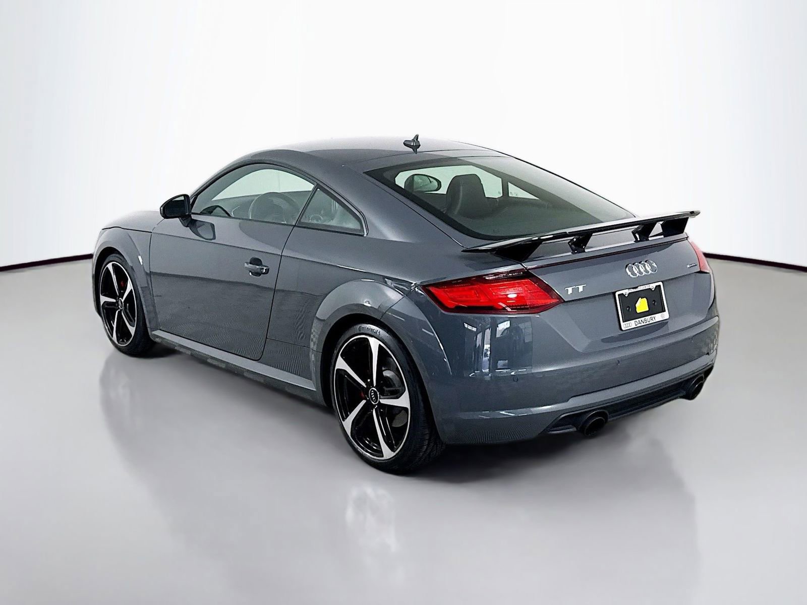 Used 2018 Audi TT 2.0T w/ Technology Package image 3