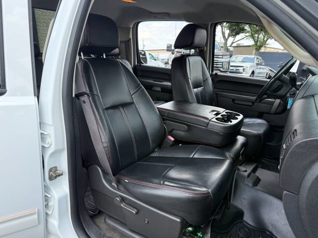 Used 2012 Chevrolet Silverado 2500 LT w/ Interior Plus Package AWD/4WD image 20