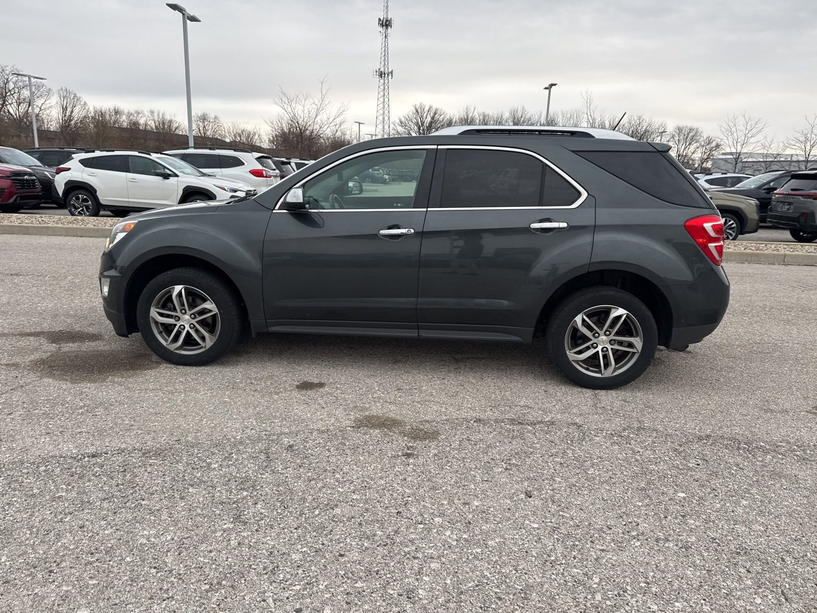 Used 2017 Chevrolet Equinox Premier w/ Enhanced Convenience Package image 16