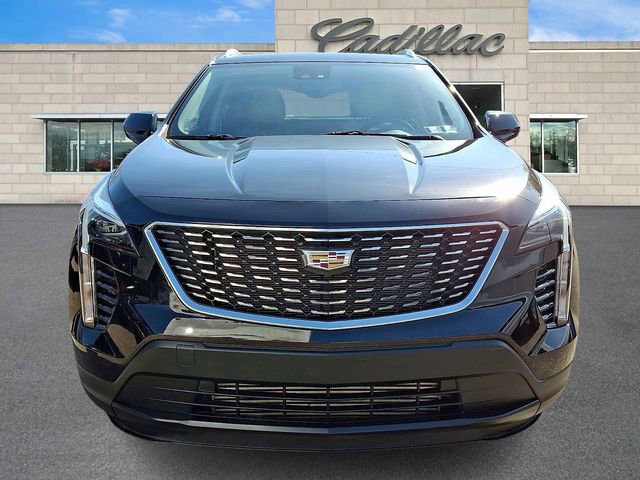 Certified 2023 Cadillac XT4 Luxury w/ Cold Weather Package image 3