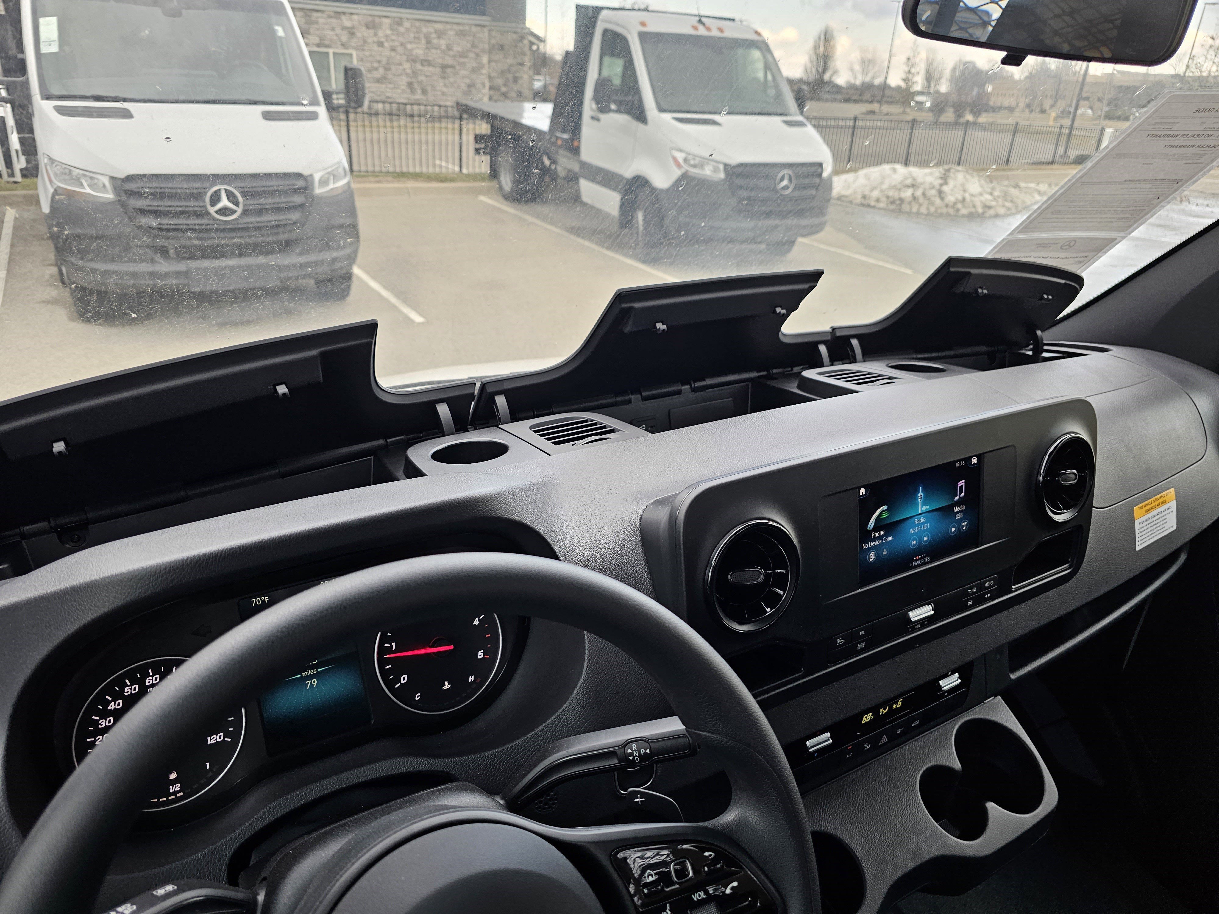 Used 2024 Mercedes-Benz Sprinter 4500 image 11