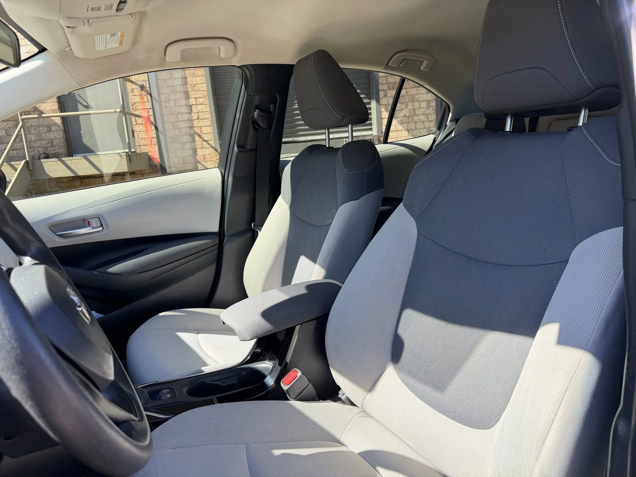 Used 2021 Toyota Corolla LE FWD image 8