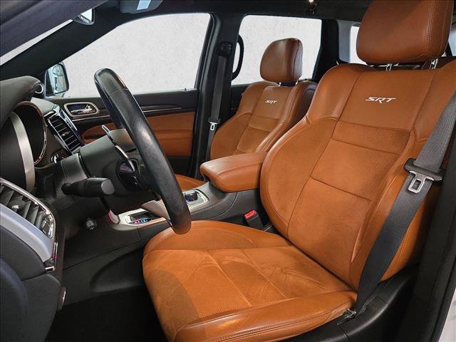 Used 2019 Jeep Grand Cherokee SRT w/ Trailer Tow Group IV AWD/4WD image 17