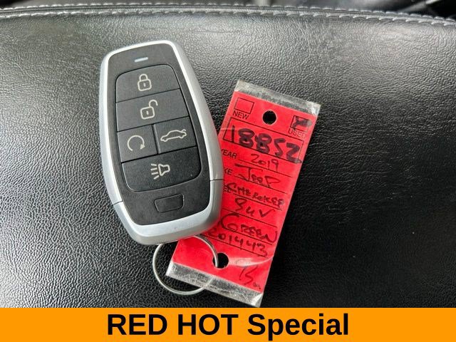 Used 2019 Jeep Cherokee Latitude Plus AWD/4WD image 56