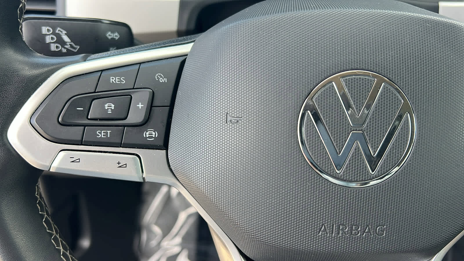 Certified 2021 Volkswagen Atlas SE image 19