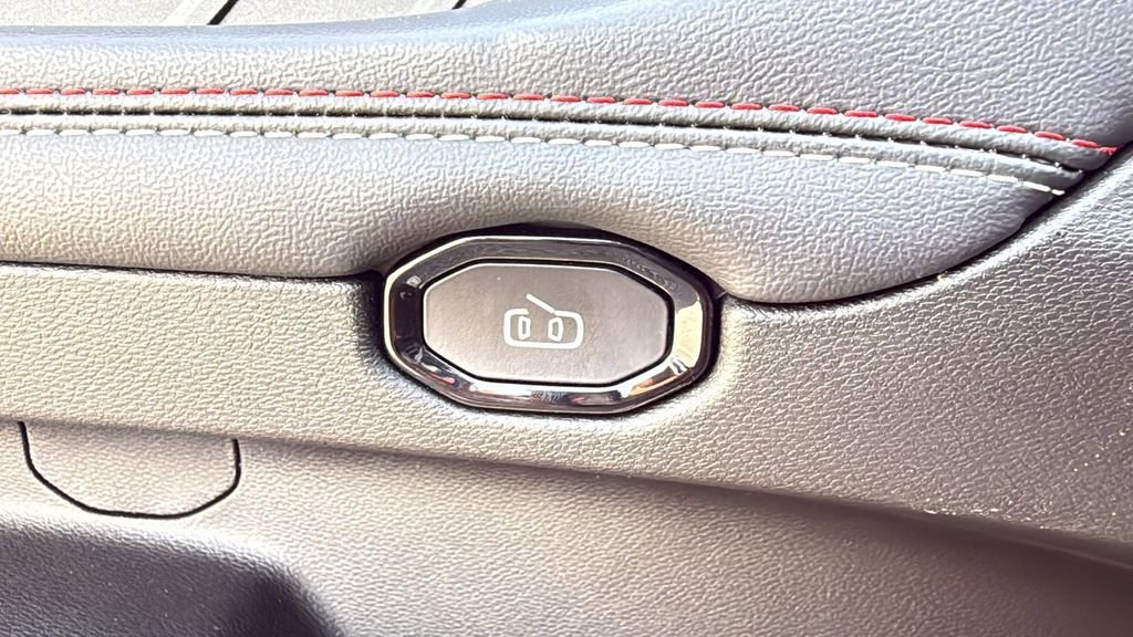 New 2026 Dodge Charger Scat Pack w/ Blacktop Package image 15