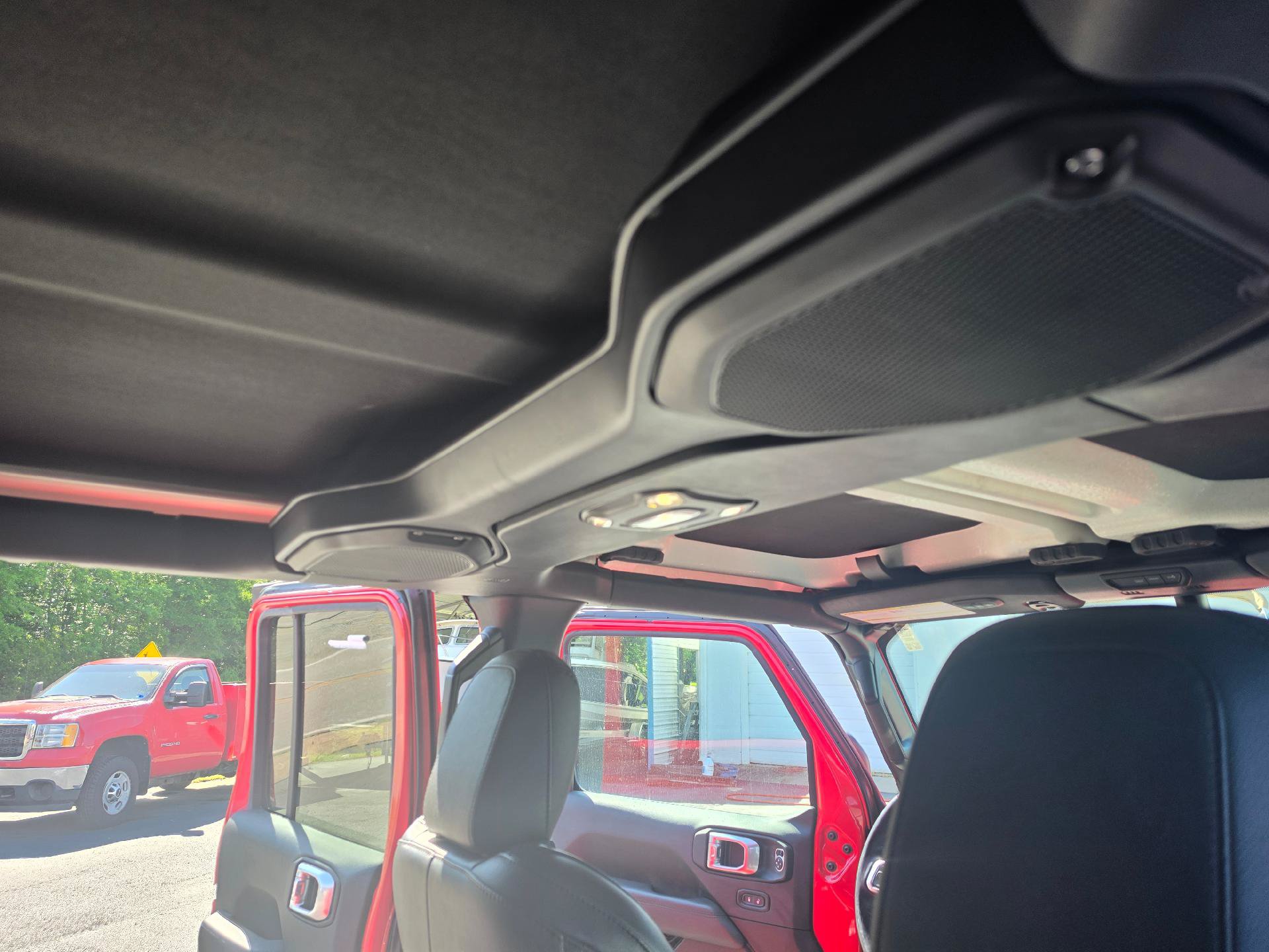 Used 2021 Jeep Wrangler Unlimited Sahara AWD/4WD image 20