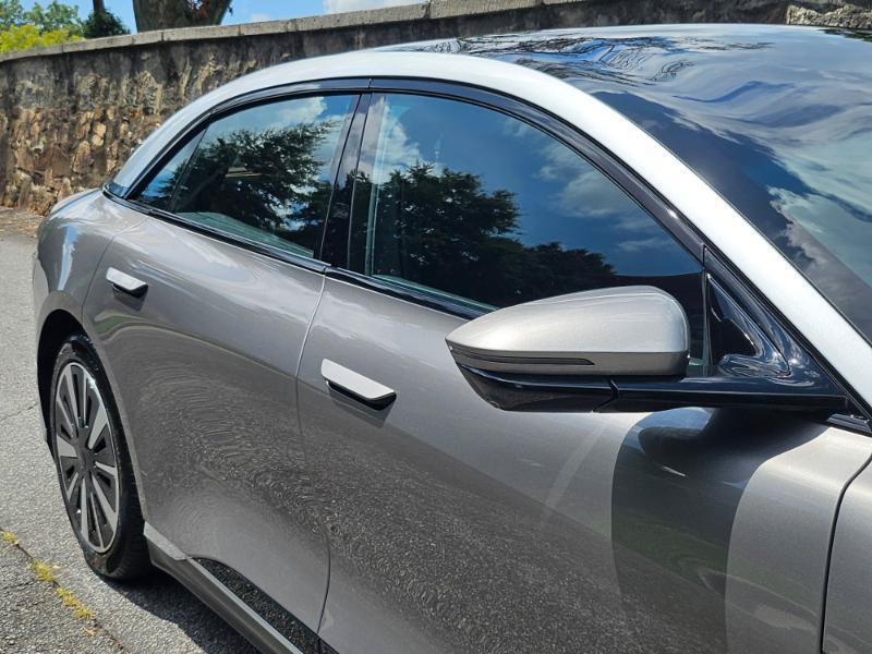 Used 2023 Lucid Air Touring AWD/4WD image 19