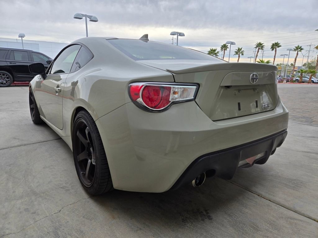 Used 2016 Scion FR-S image 3
