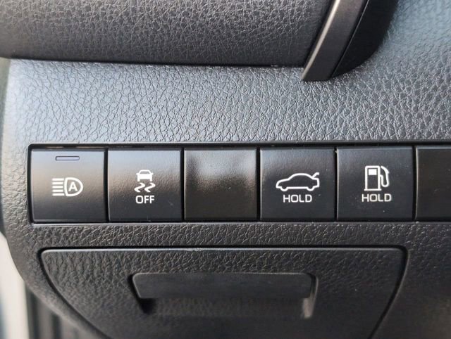 Used 2023 Toyota Camry SE w/ Protection Package (Q2) (TMS) FWD image 16