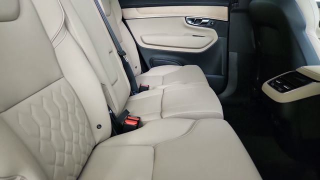 New 2026 Volvo XC90 B6 Plus w/ Protection Package AWD/4WD image 35