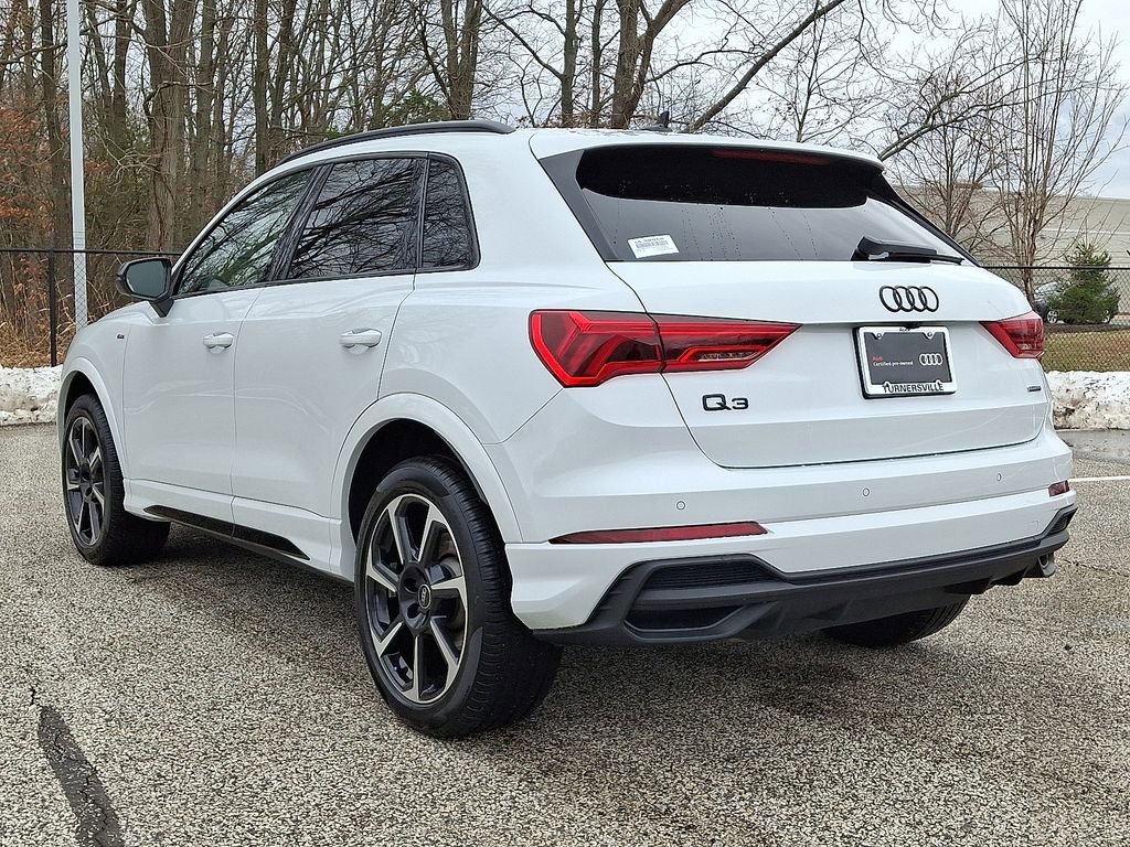 Certified 2025 Audi Q3 2.0T Premium Plus w/ Premium Plus Package image 4