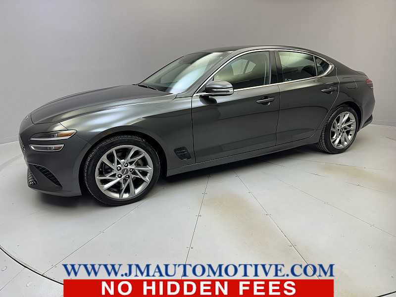 Used 2022 Genesis G70 2.0T image 1