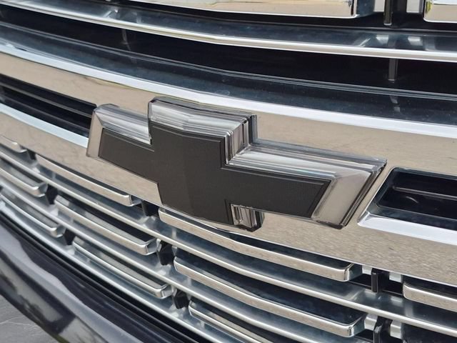 Used 2023 Chevrolet Tahoe Premier AWD/4WD image 30