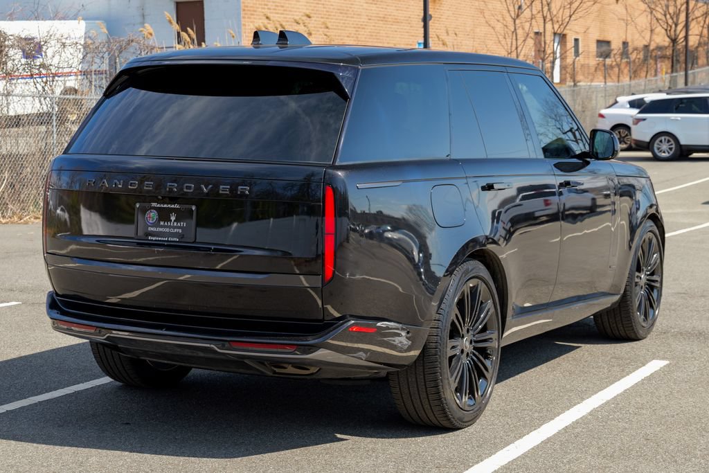 Used 2023 Land Rover Range Rover Autobiography AWD/4WD image 7