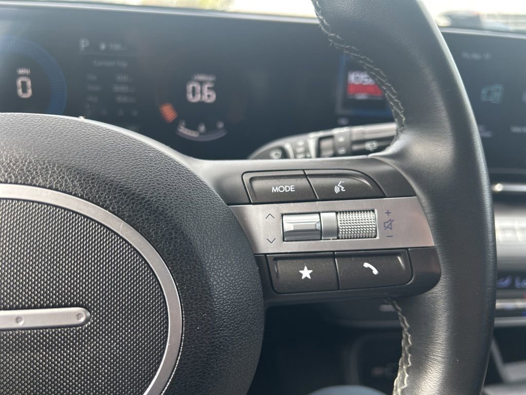 Used 2024 Hyundai Kona SEL AWD/4WD image 28
