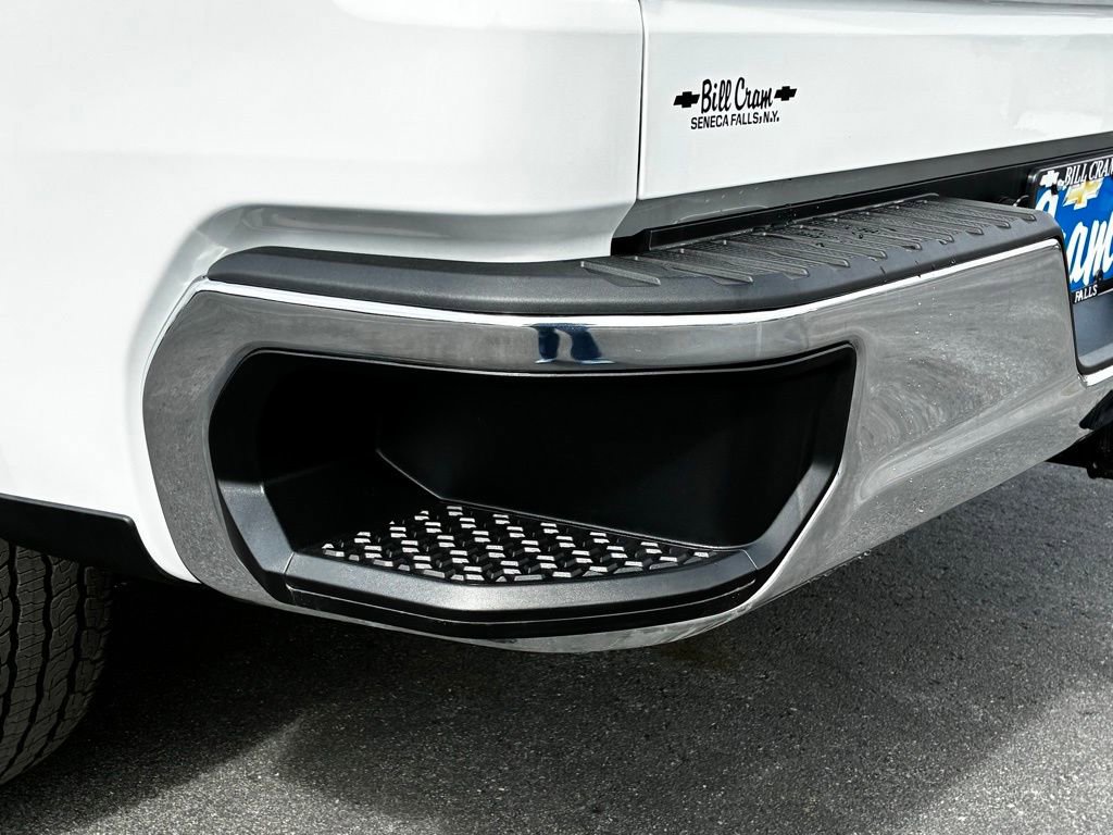 Used 2024 Chevrolet Silverado 1500 LT image 12