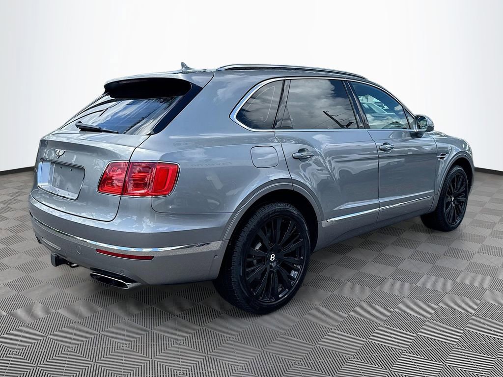 Used 2018 Bentley Bentayga Activity image 6