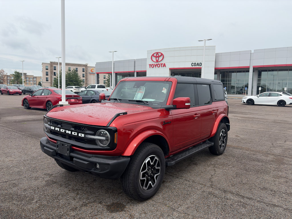 Used 2024 Ford Bronco Outer Banks AWD/4WD image 1