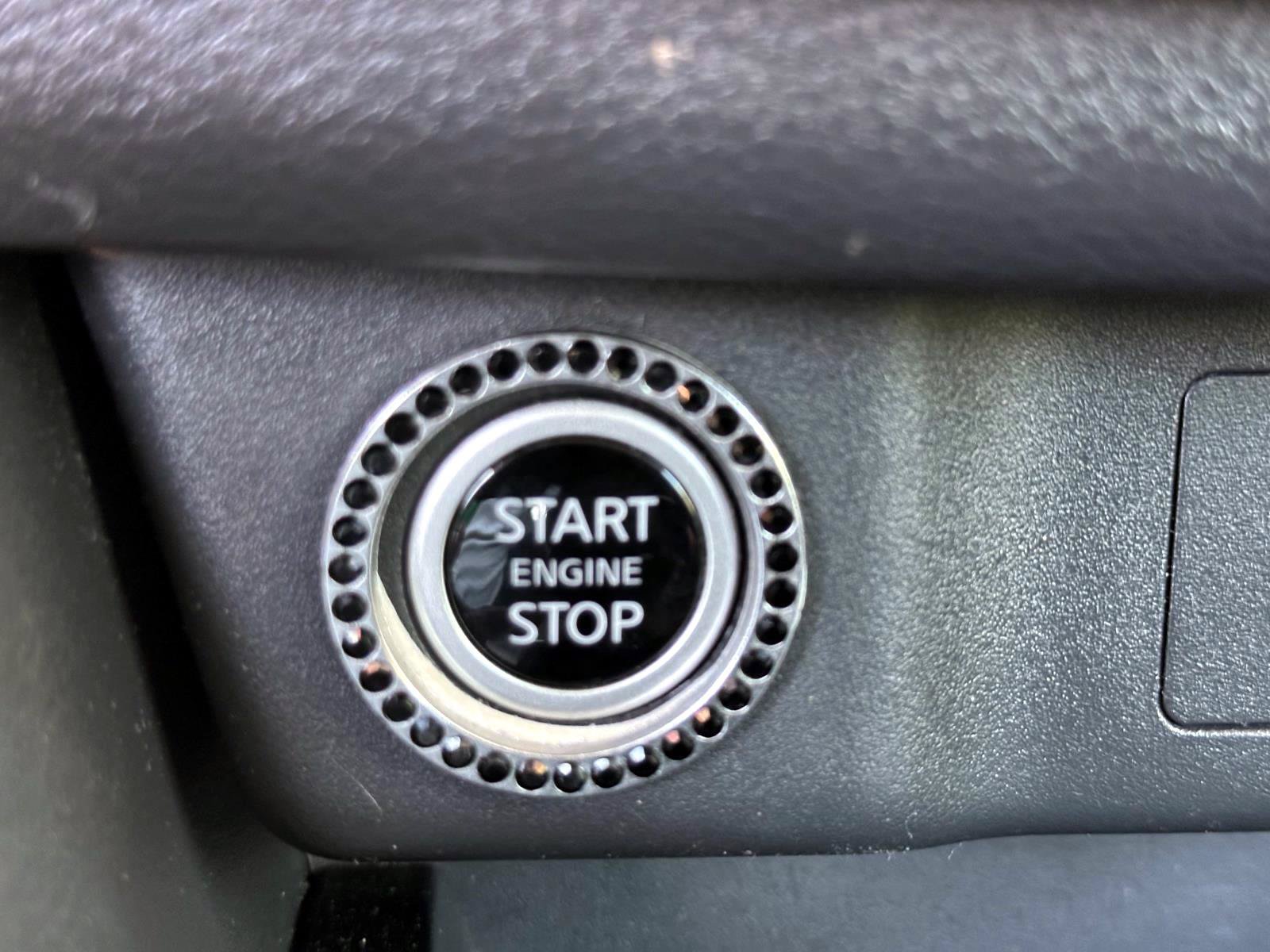 Certified 2022 Nissan Rogue SV AWD/4WD image 24