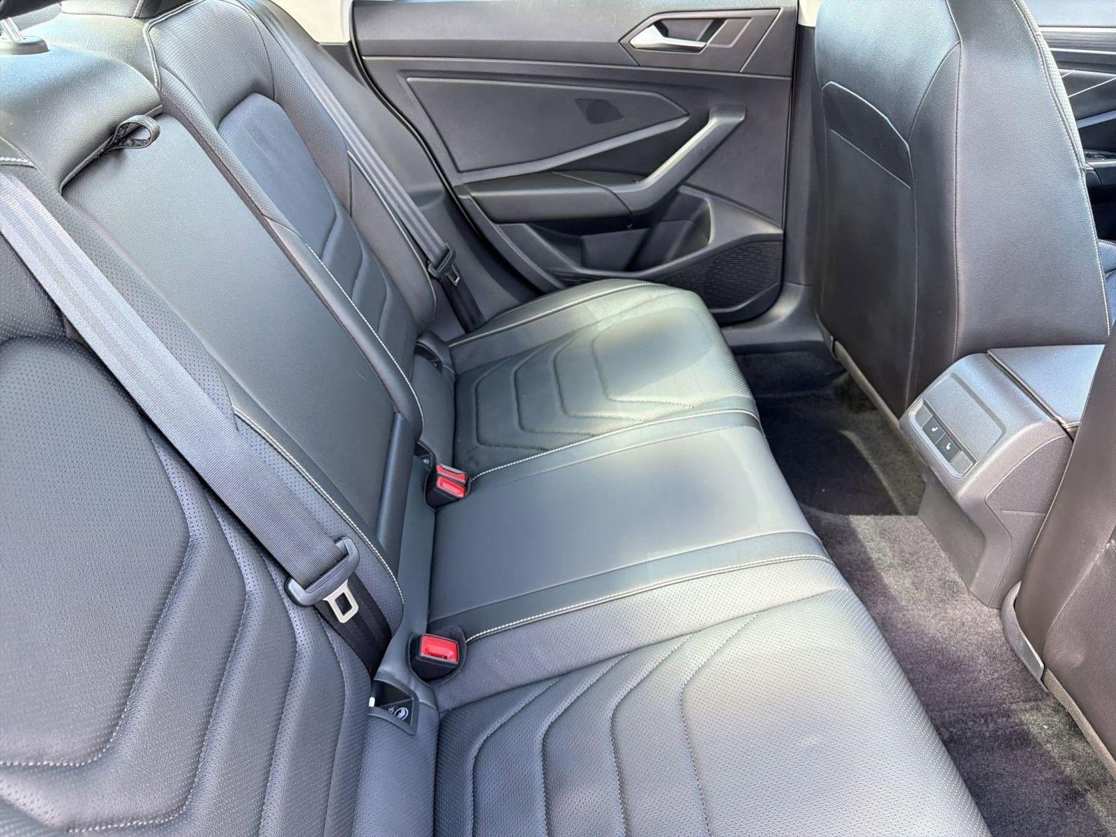 Used 2022 Volkswagen Jetta SEL image 29