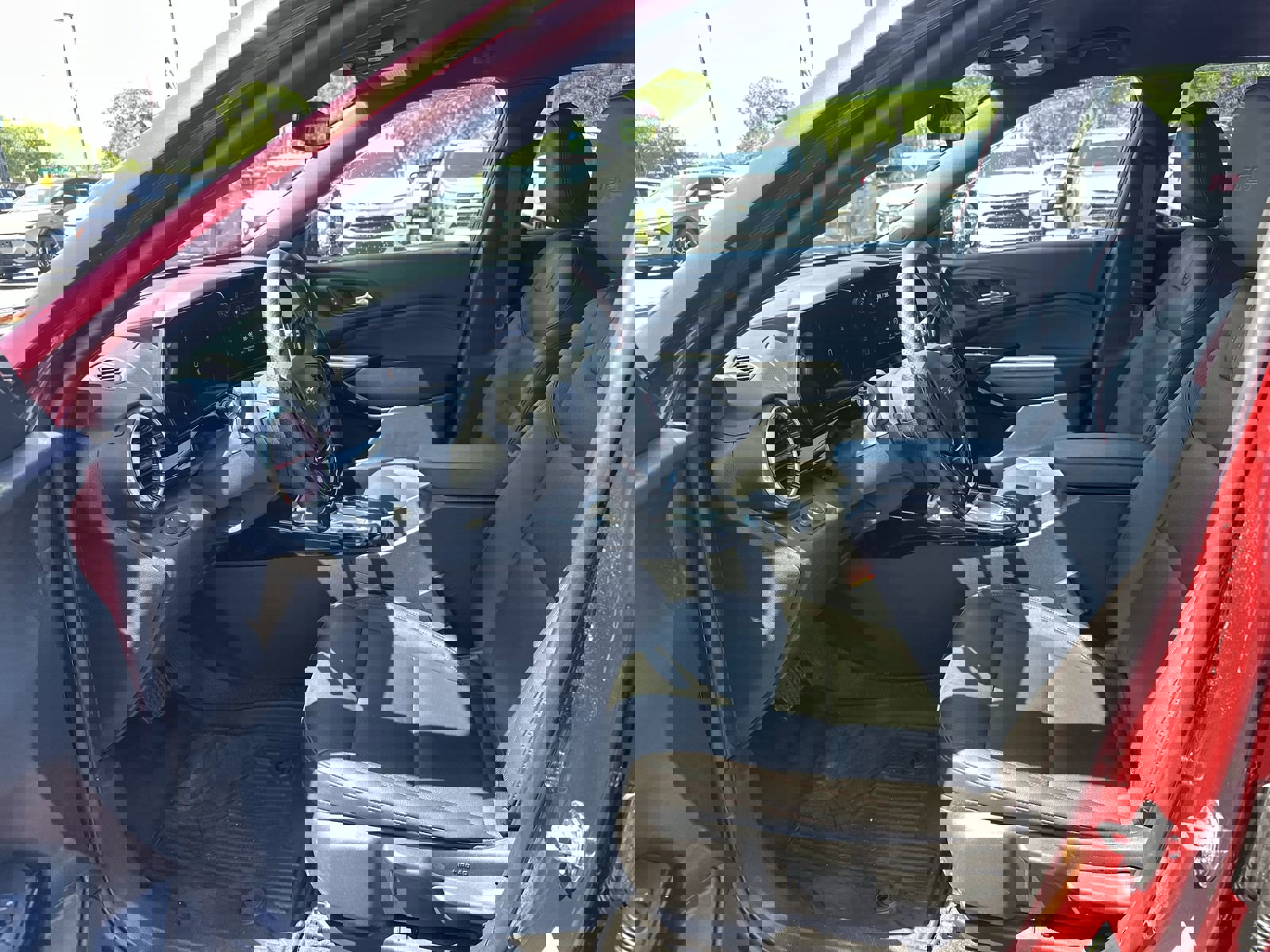 Used 2025 Chevrolet Trax RS w/ Driver Confidence Package image 16