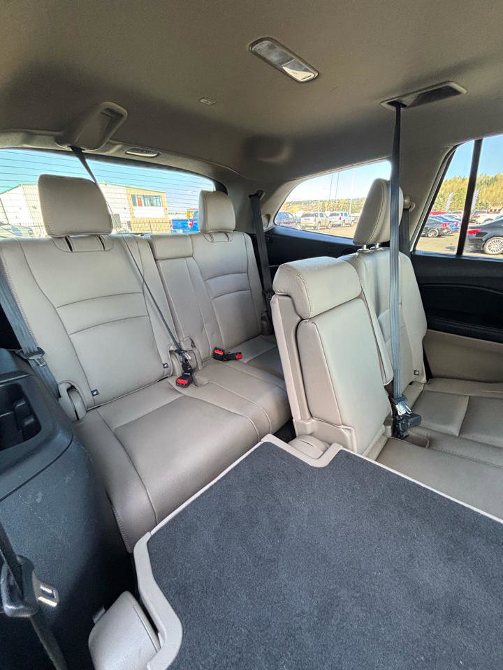 Used 2016 Honda Pilot Touring image 36