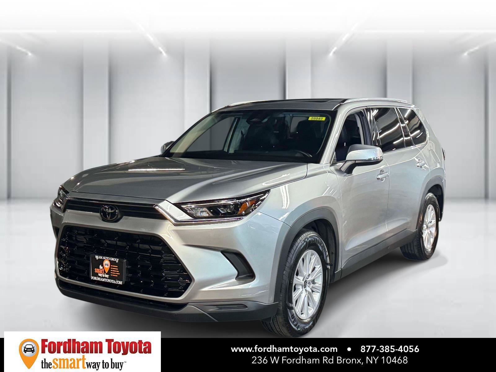Certified 2025 Toyota Grand Highlander FWD image 4