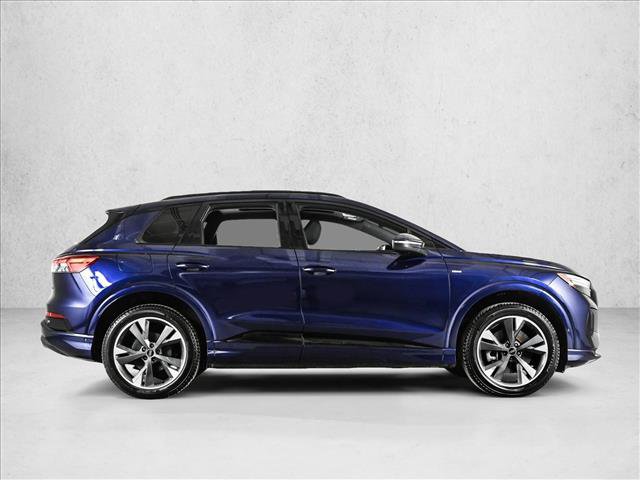 Used 2024 Audi Q4 e-tron Prestige image 4