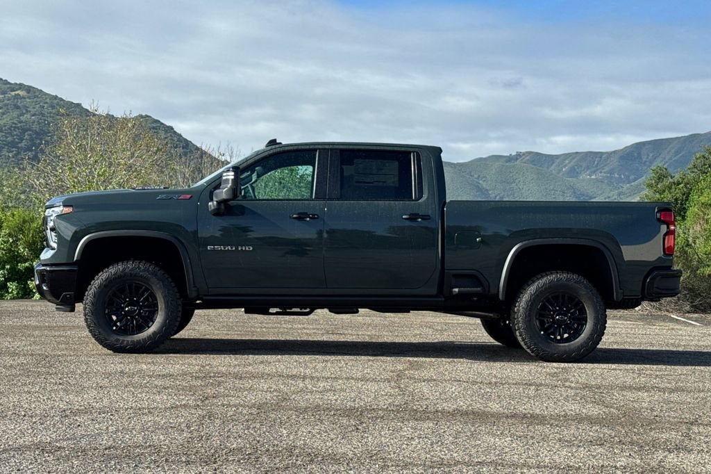 New 2026 Chevrolet Silverado 2500 ZR2 image 7