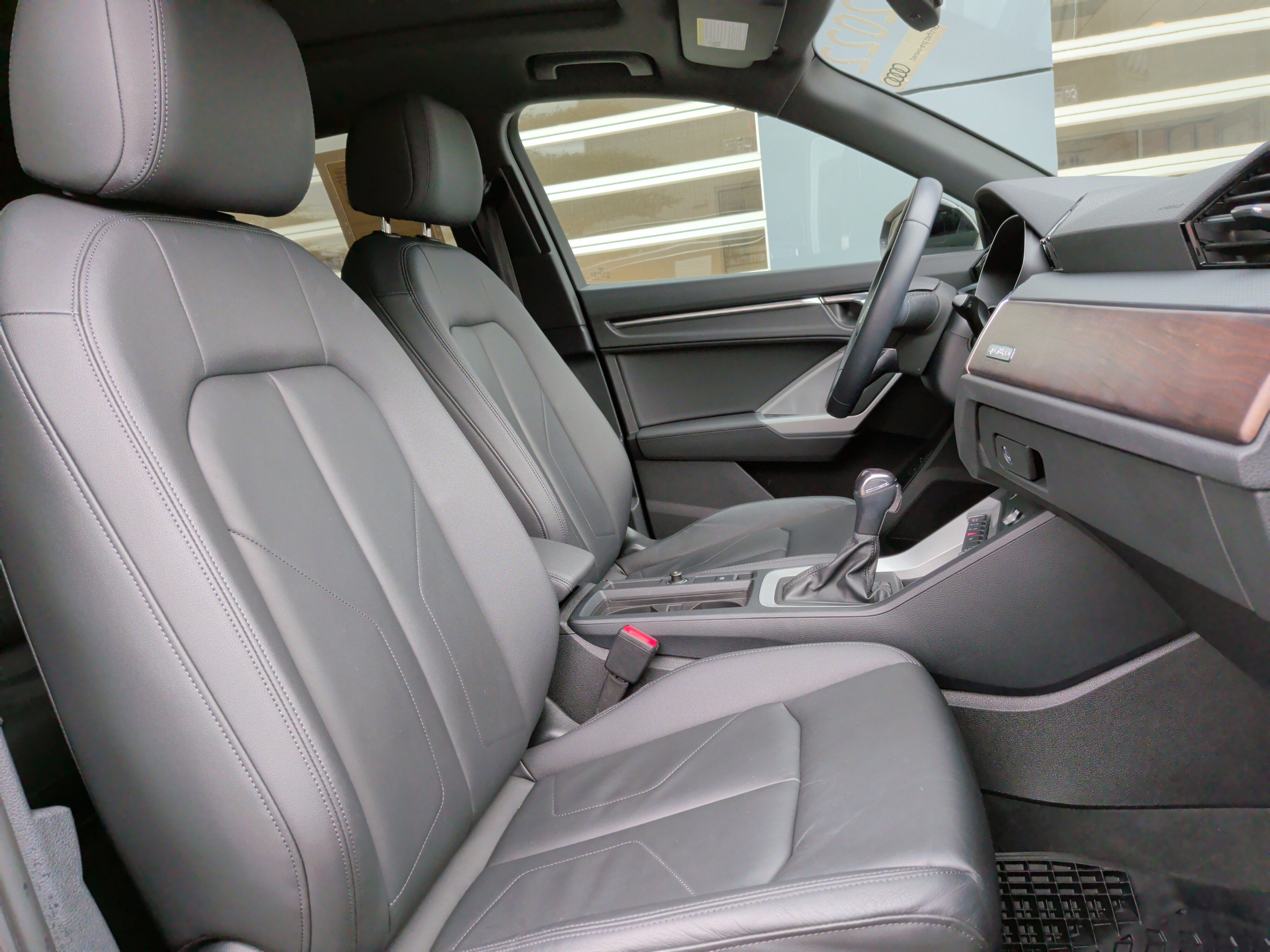 Certified 2022 Audi Q3 2.0T Premium w/ Convenience Package image 34