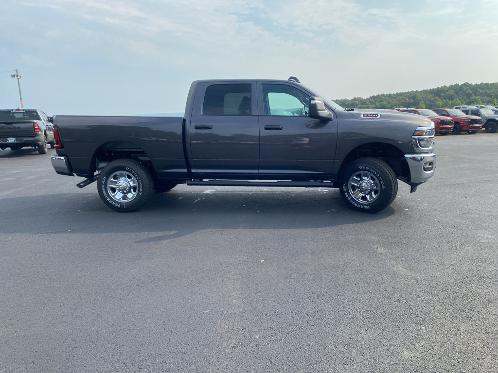 New 2026 RAM 2500 Tradesman AWD/4WD image 4