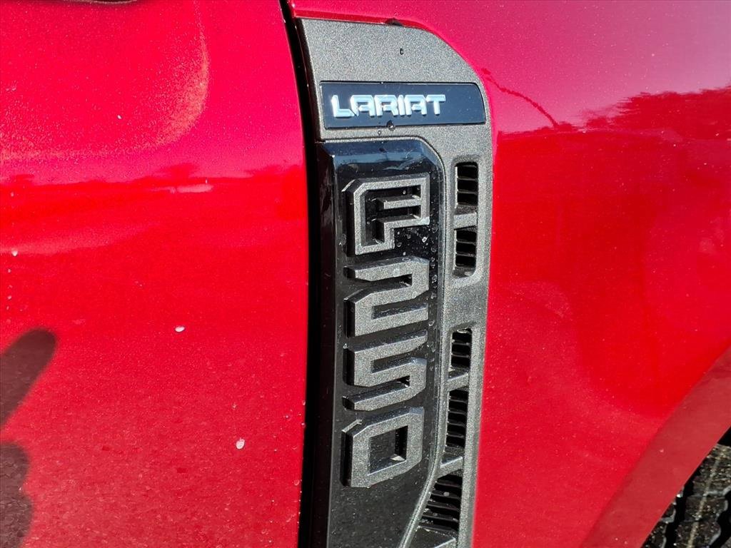 New 2026 Ford F250 Lariat w/ Black Appearance Package image 13