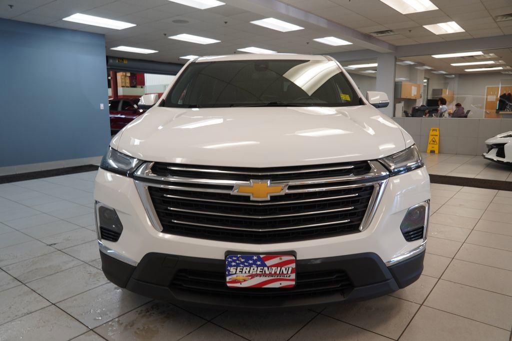 Used 2023 Chevrolet Traverse LT image 17