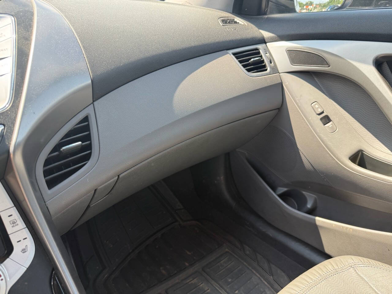 Used 2012 Hyundai Elantra Limited w/ Technology Pkg 5 FWD image 15