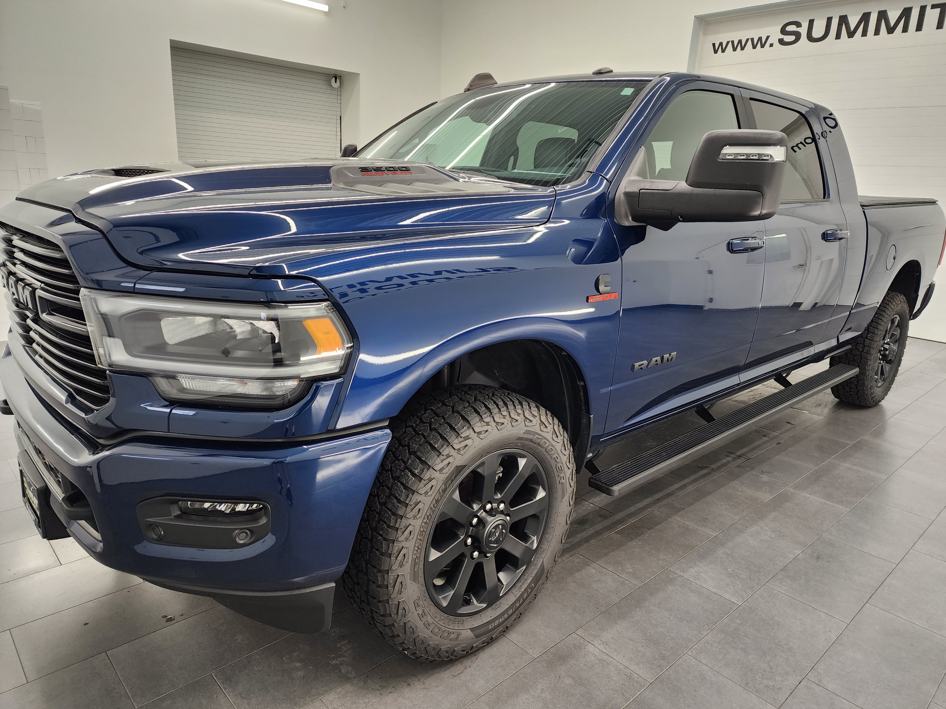 Used 2024 RAM 3500 Laramie w/ Night Edition AWD/4WD image 7