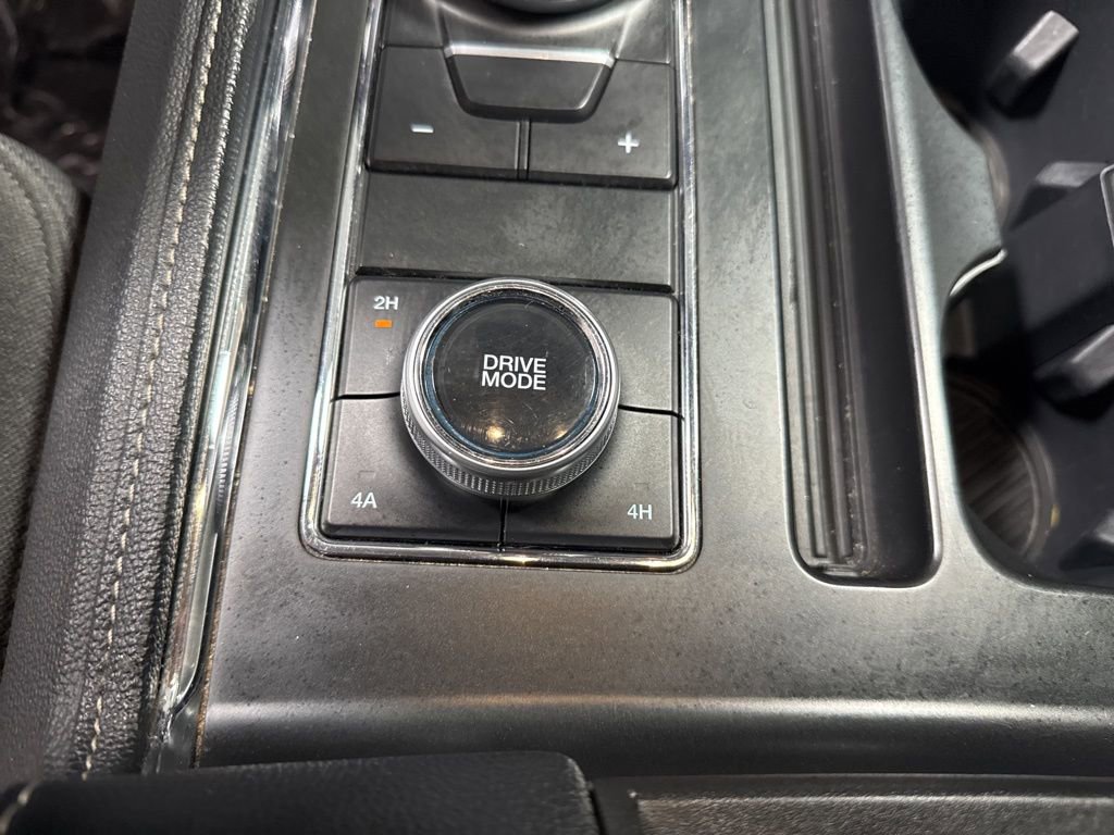 Used 2024 Ford Expedition XLT AWD/4WD image 32