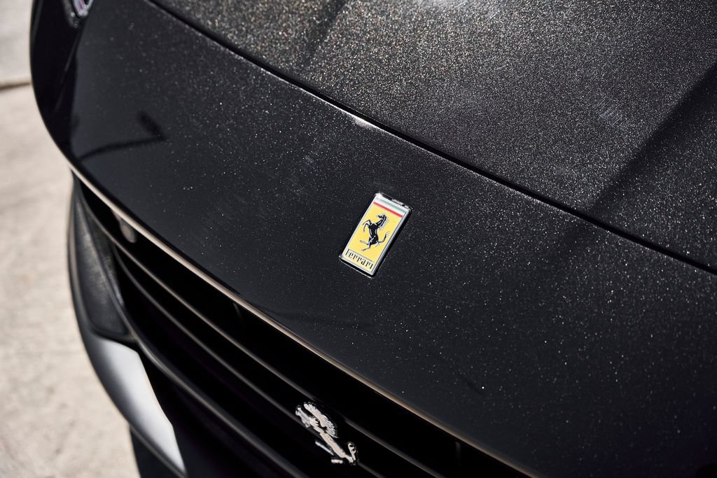 Used 2020 Ferrari Portofino RWD image 8