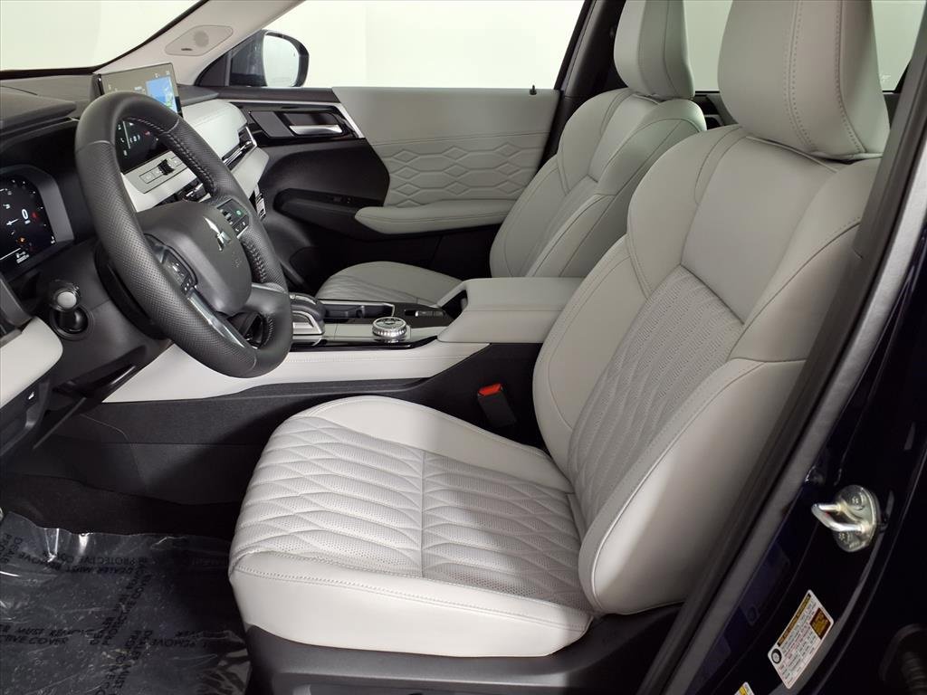 New 2025 Mitsubishi Outlander SEL image 20