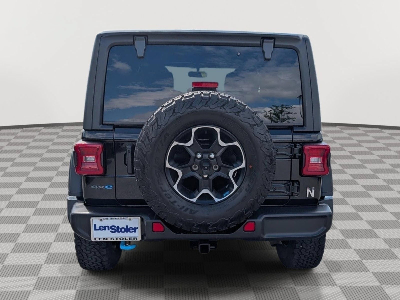 Used 2023 Jeep Wrangler Unlimited Rubicon 4xe w/ Cold Weather Group AWD/4WD image 4