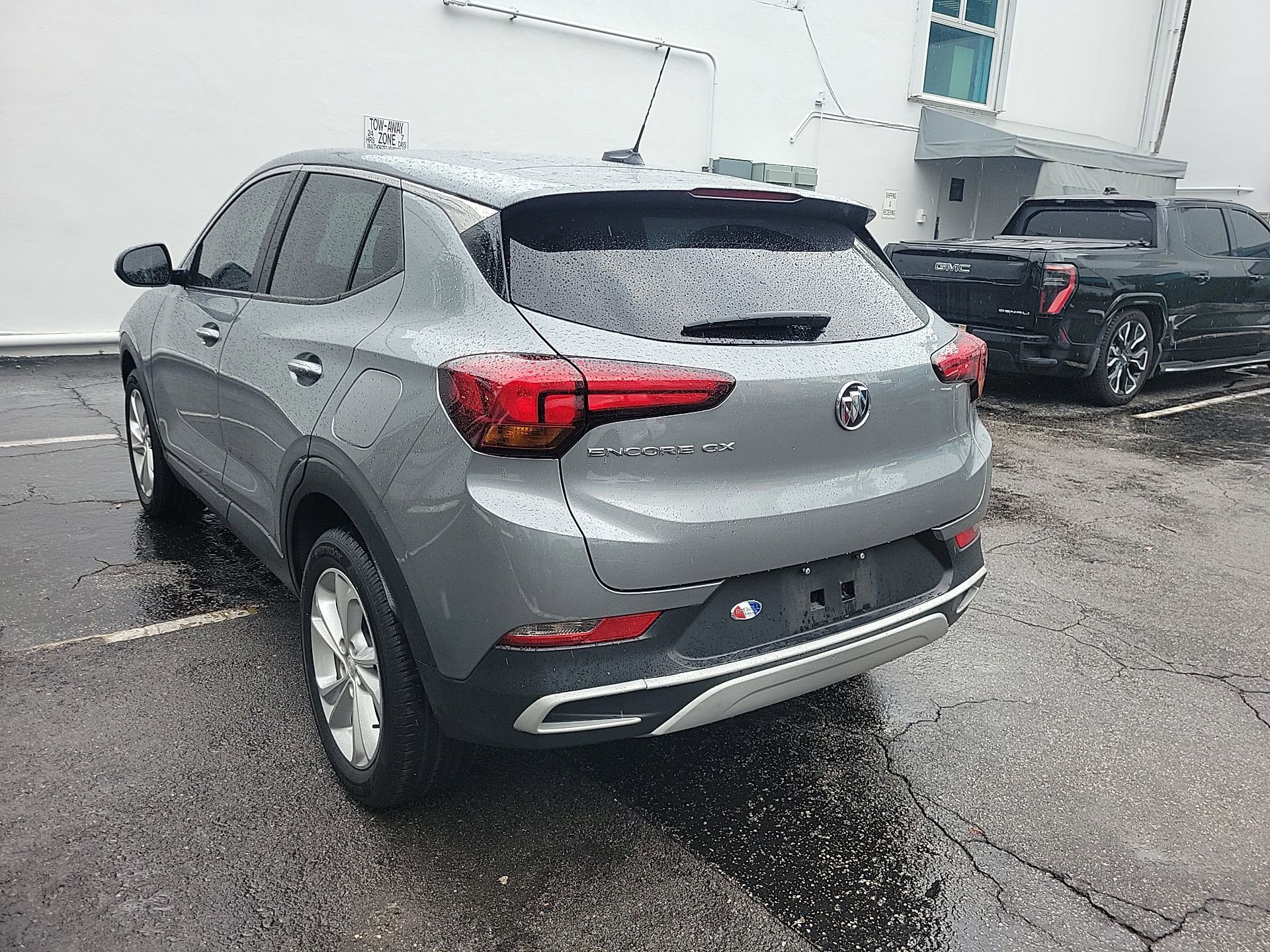 Used 2023 Buick Encore GX Preferred image 14