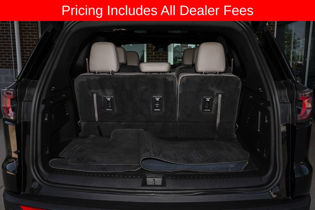 Used 2024 GMC Acadia Elevation w/ Luxury Package FWD image 5