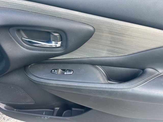 Used 2015 Nissan Murano Platinum w/ Platinum Technology Package image 20