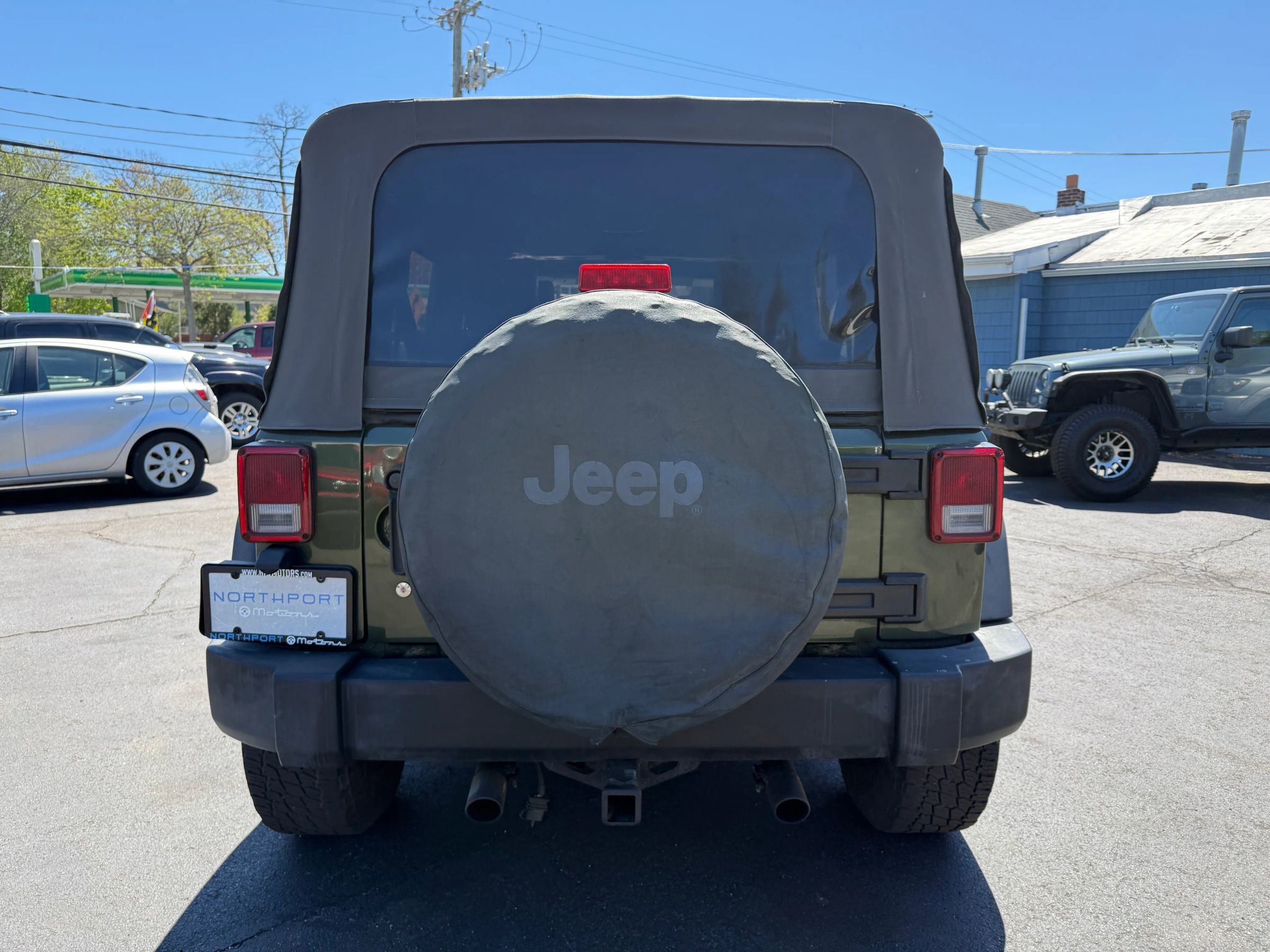 Used 2008 Jeep Wrangler Unlimited Rubicon w/ Trailer Tow Group AWD/4WD image 6