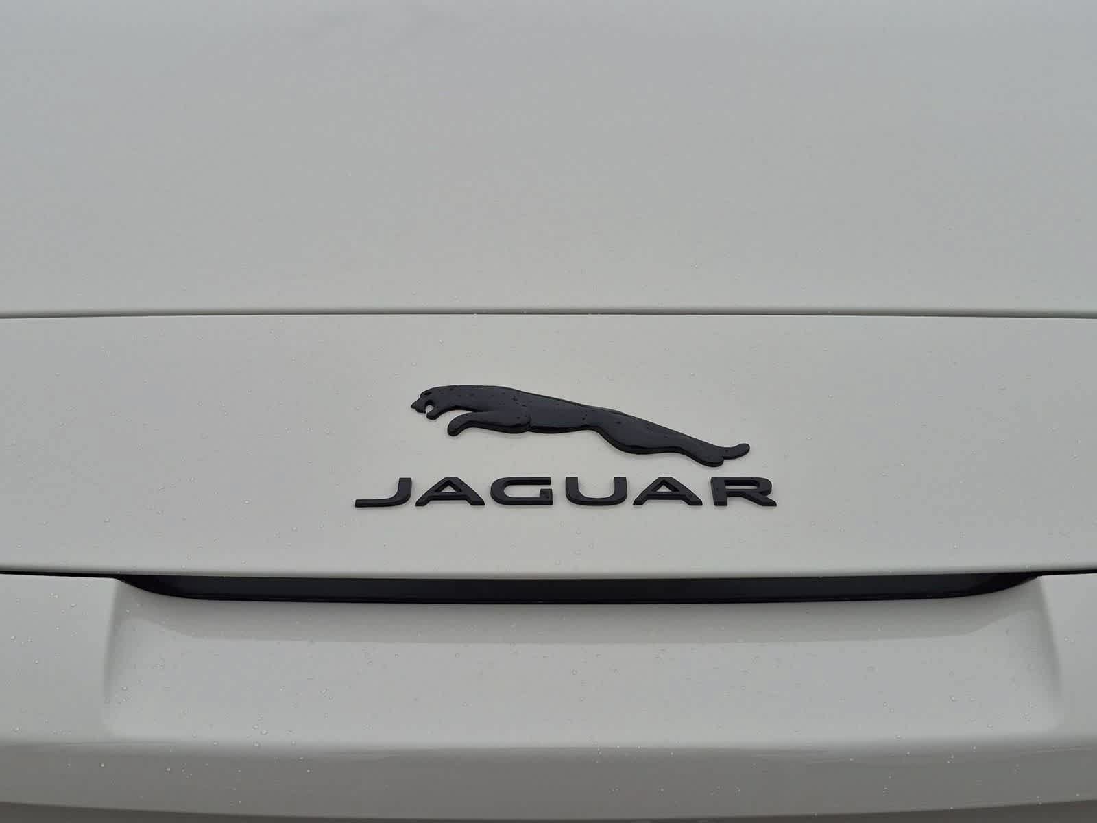 Used 2024 Jaguar F-TYPE R AWD/4WD image 12
