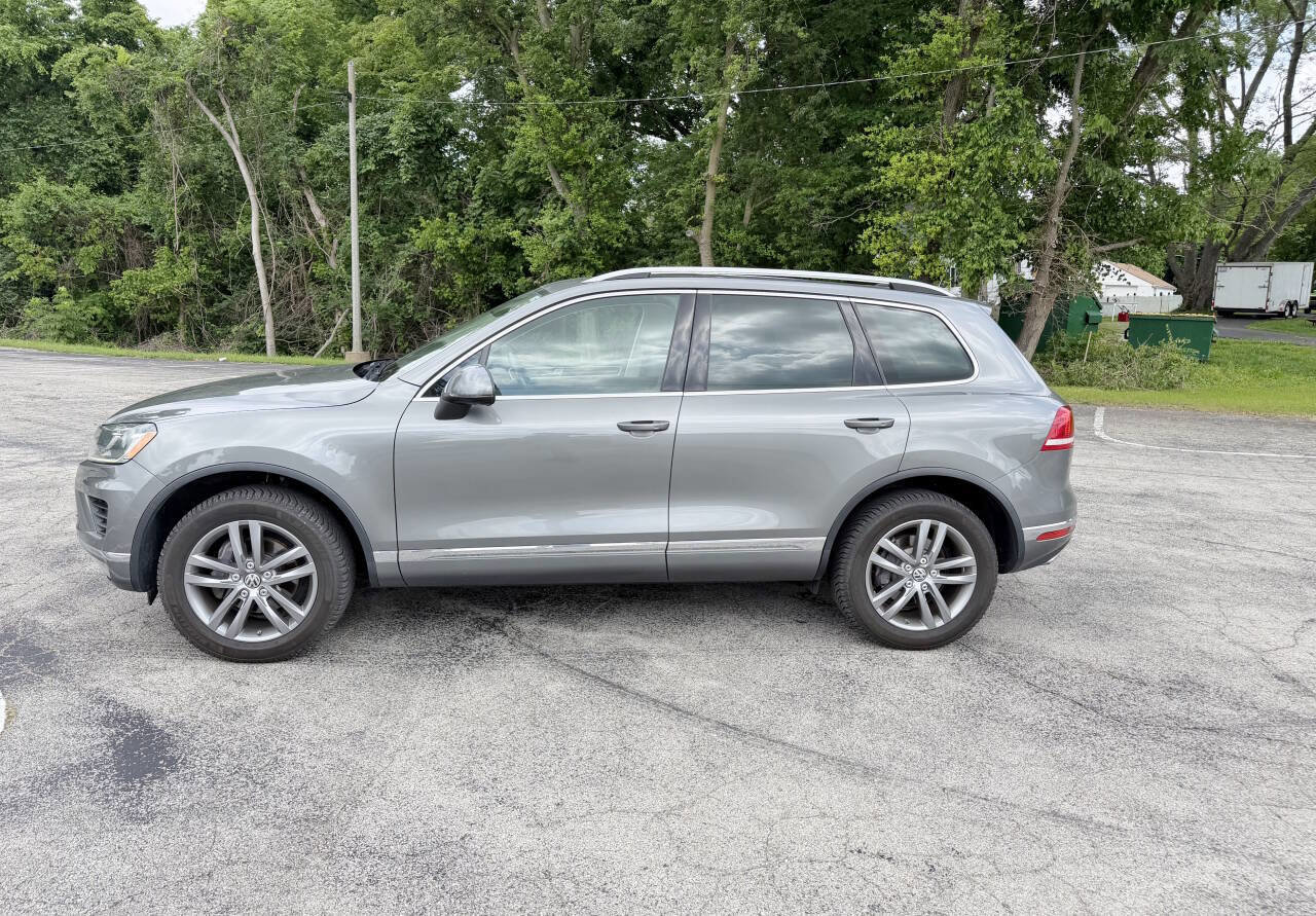 Used 2016 Volkswagen Touareg VR6 AWD/4WD image 8