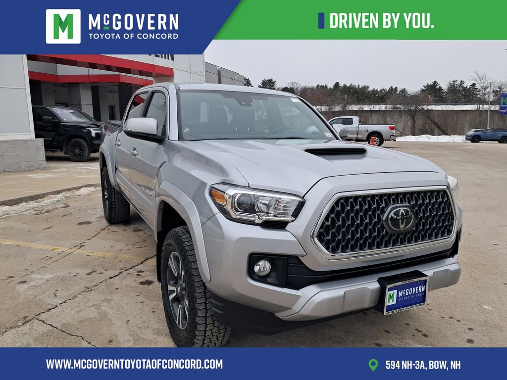 Used 2018 Toyota Tacoma TRD Sport image 7