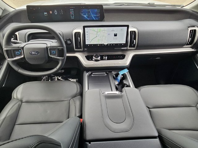 New 2026 Ford Expedition Active RWD image 19