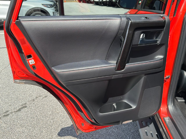 Used 2024 Toyota 4Runner TRD Off-Road Premium w/ Moonroof Package AWD/4WD image 23