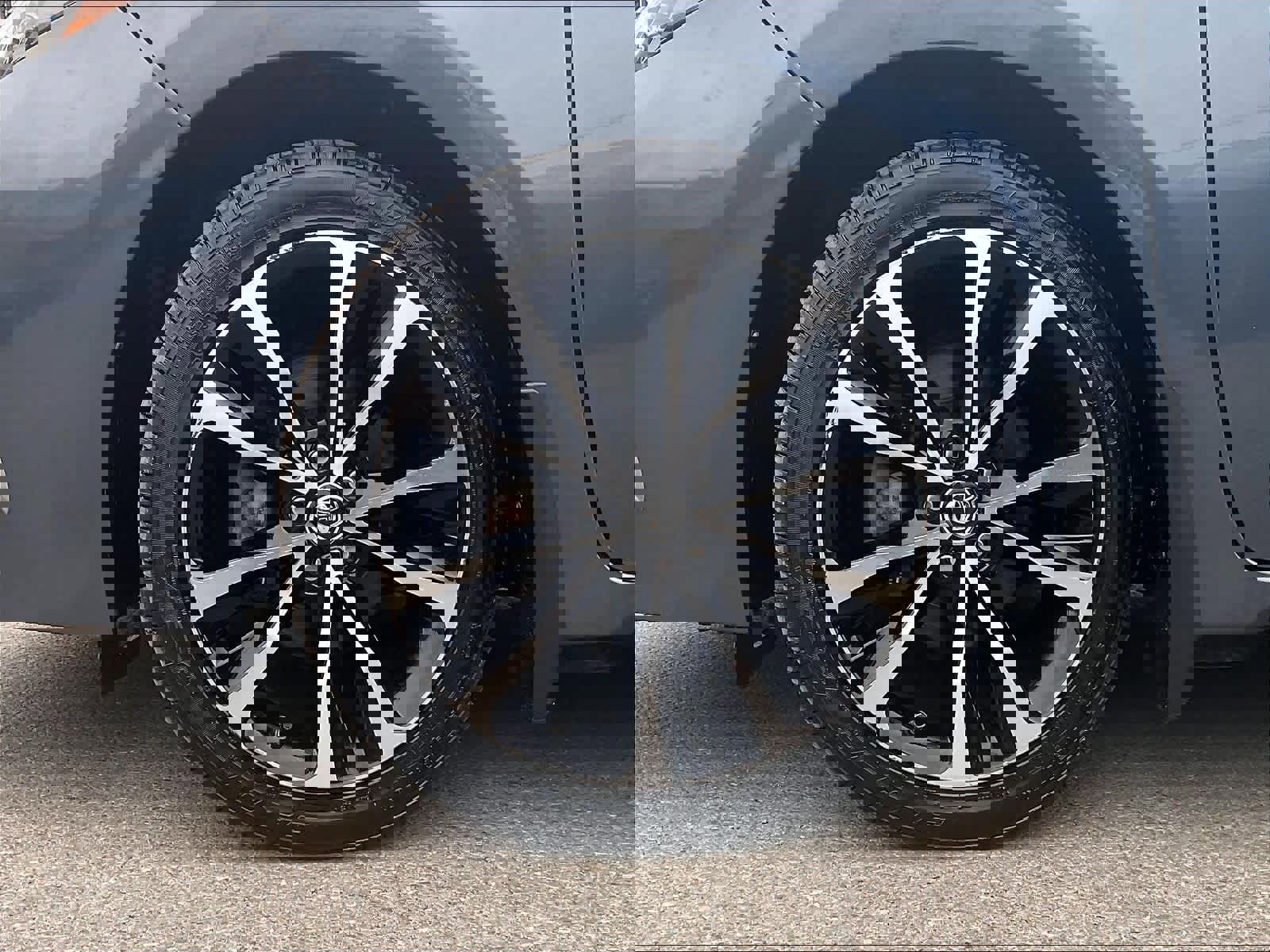 Used 2017 Toyota Corolla XSE w/ Carpet Mat Package (TMS) FWD image 7